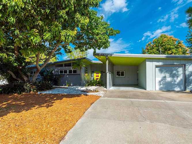 2715 Valencia Dr Sarasota, FL 34239