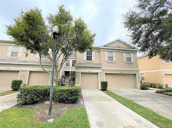 4028 Bismarck Palm Dr Tampa, FL 33610