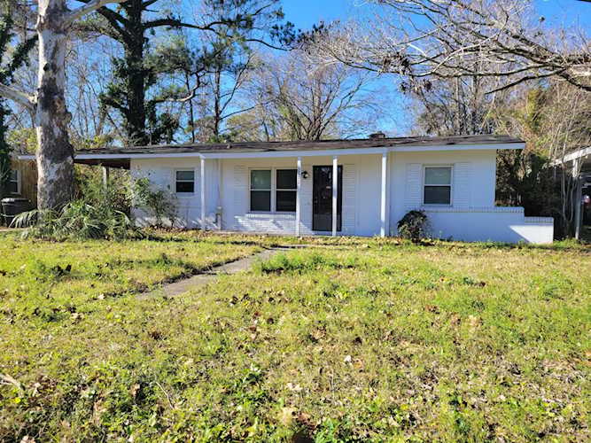 2522 Primrose Ave North Charleston, SC 29405