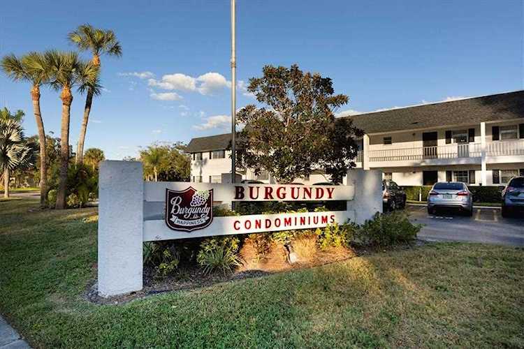 203 46th Avenue TERRACE W #233 Bradenton, FL 34207