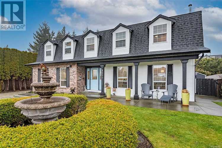 1656 Beaufort Comox, BC V9M1R7