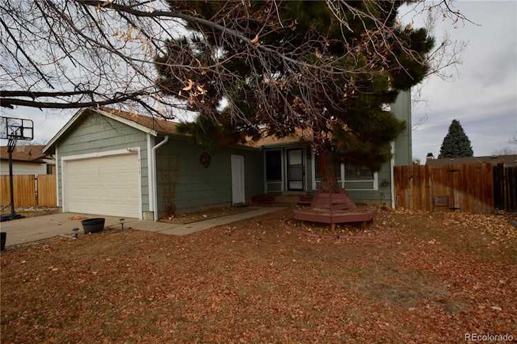 4153 S Laredo Way Aurora, CO 80013 | MLS® 4694798 Photo 1