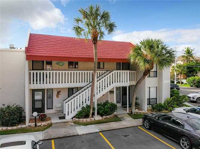 1801 Gulf Dr N #212 Bradenton Beach, FL 34217