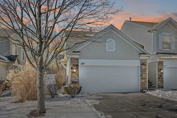 1881 Misty Ridge Ln #1881 Aurora, IL 60503