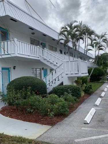 2929 SE Ocean Boulevard #1057 Stuart, FL 34996