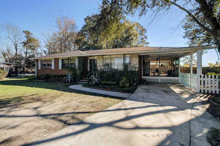 2001 Sylvia St North Charleston, SC 29406