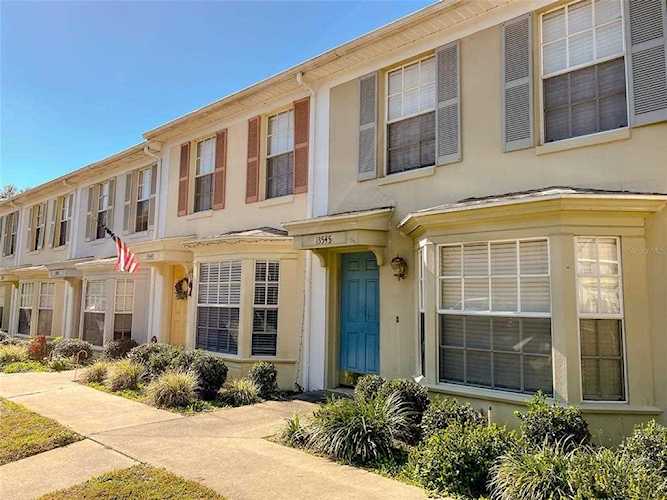 13545 Embassy Park Ct Dade City, FL 33525