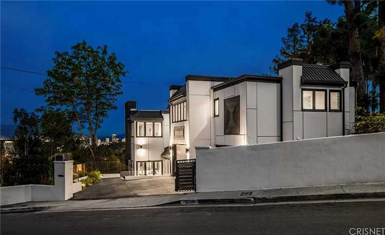 16808 Oak View Dr Encino, CA 91436