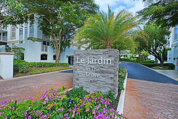 7369 Orangewood Lane #307 Boca Raton, FL 33433