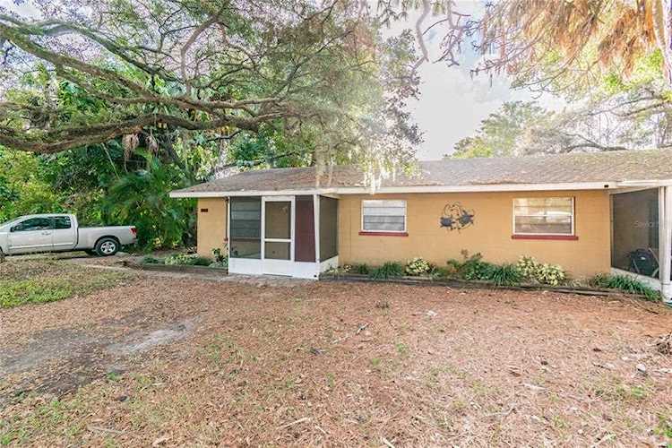 4462 17th St W Bradenton, FL 34207