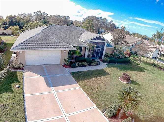 4458 Pro Am Ave E Bradenton, FL 34203