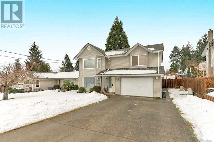2741 Fairmile Campbell River, BC V9W7L6