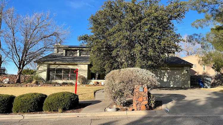 6225 Camino Alegre Dr El Paso, TX 79912