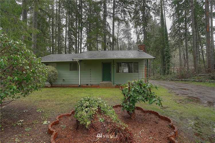 13819 Sandy Point East NW Gig Harbor, WA 98329