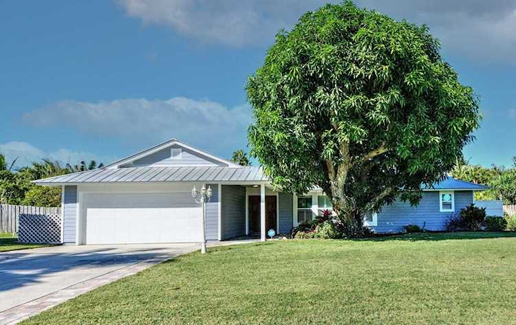 8193 SE Cumberland Circle Hobe Sound, FL 33455