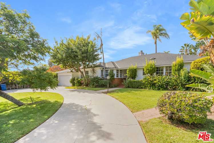 13765 W Sunset Blvd Pacific Palisades, CA 90272