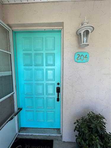 8101 Heatherwood Dr #204 Seminole, FL 33777