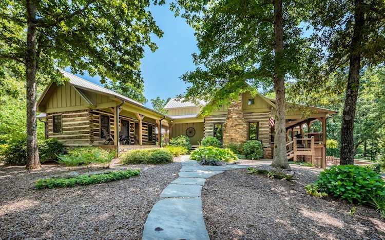 2466 Asbury Mill Road Cleveland, GA 30528