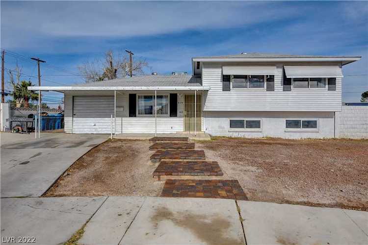 6124 Jones Circle Las Vegas, NV 89107