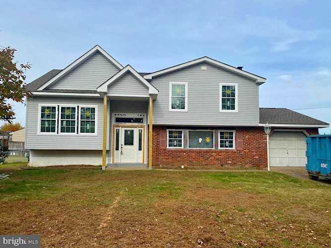 47 Cornell Delran, NJ 08075