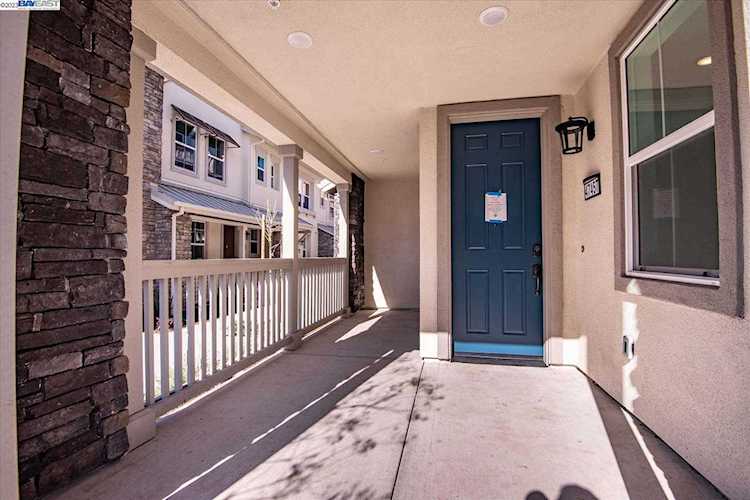 47457 Royce Falls Common Fremont, CA 94539