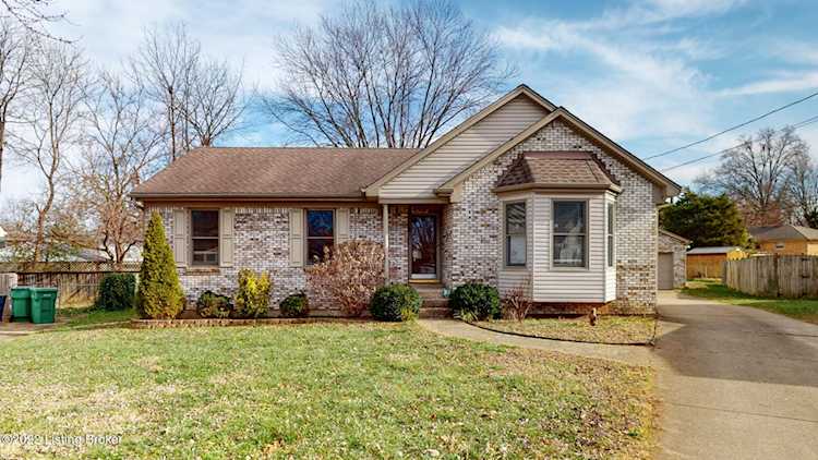 8307 Chel Ct Louisville, KY 40219