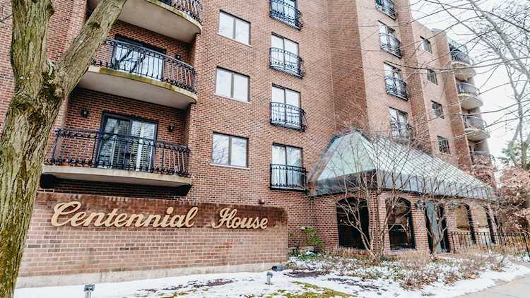 7575 Lake St #4C River Forest, IL 60305