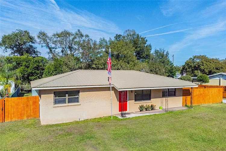 39101 3rd Ave Zephyrhills, FL 33542