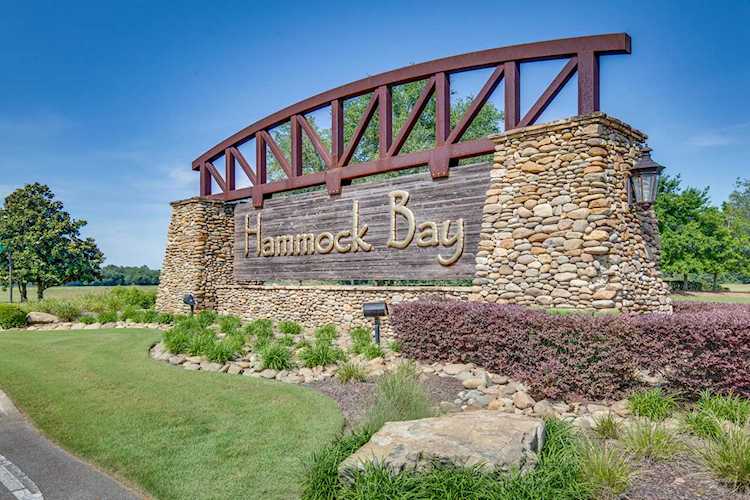 263 Lightning Bug Lane Freeport FL 32439 This like new home is located in the Firefly neighborhood of Hammock Bay. Constructed with 4 sided... 889101 Hammock Bay - Firefly home for sale $389,000 Photo 1