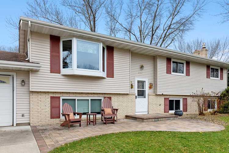 3021 W 96th Street Bloomington, MN 55431 | MLS 6140863 Photo 1
