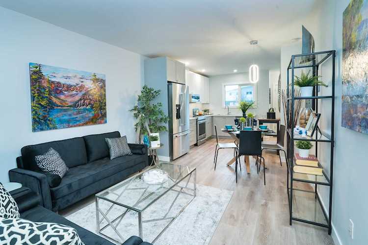 10811 73 Avenue Edmonton, AB T6E 1C8