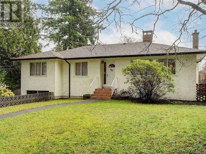 885 Parklands Esquimalt, BC V9A4L6