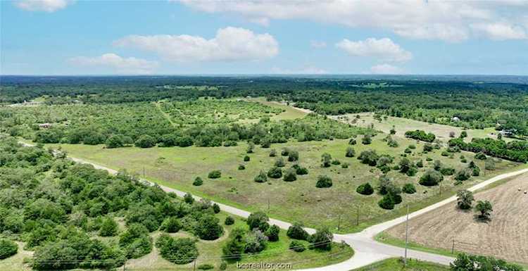 10009 County Road 495 Marquez, TX 77865