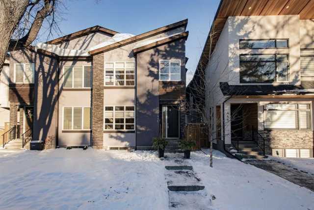 446 NW 28 Ave Calgary, AB T2M 2K6