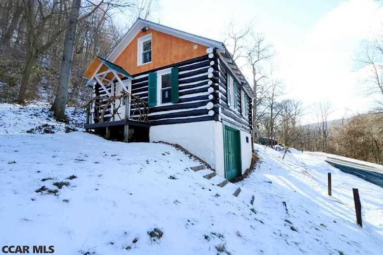 295 S Moore Avenue Mount Union, PA 17066
