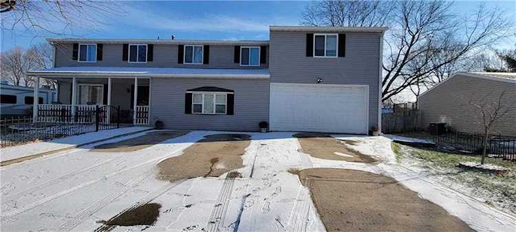 6617 Stearns Hill Dr Indianapolis, IN 46237 | MLS 21834297 Photo 1