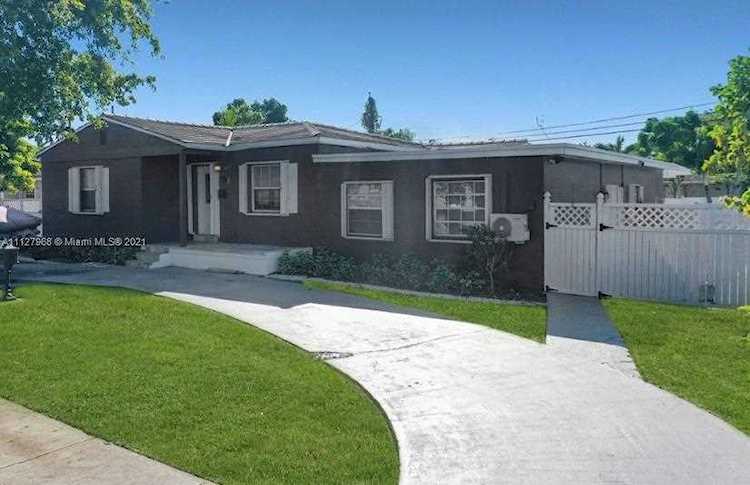 6850 SW 29th St Miami, FL 33155