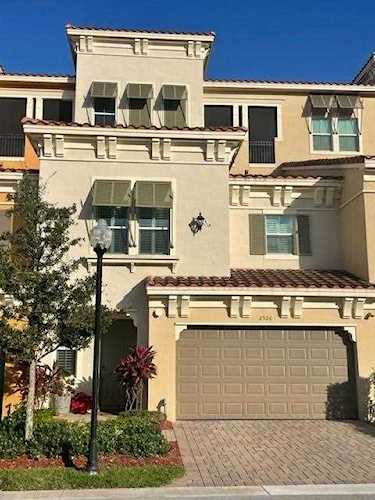 2926 NW 124th Way #2910 Sunrise, FL 33323