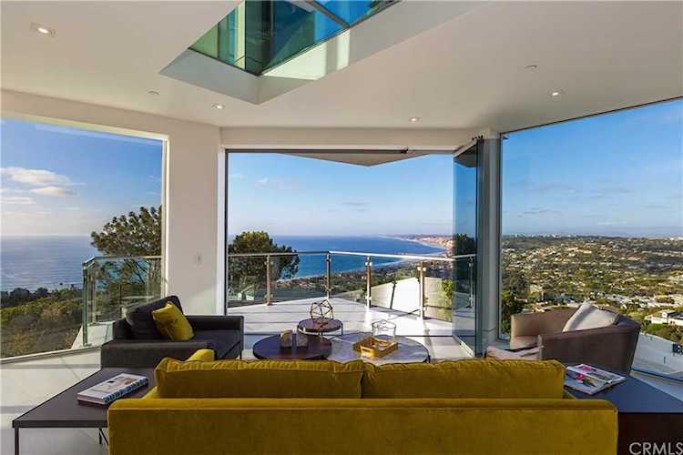 7430 Hillside Dr, La Jolla, CA 92037 | RubyHome Photo 1