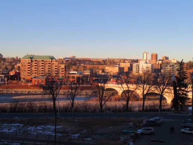 1025 SW 5 Ave Calgary, AB T2P 1N4