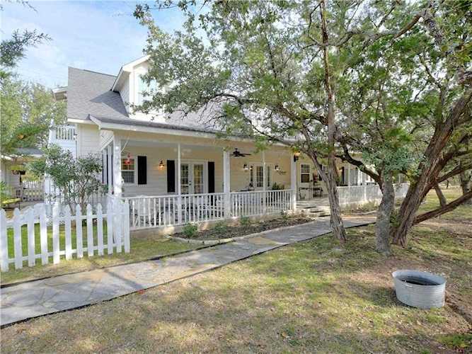 1911 Oscars Echo RD Spicewood, TX 78669