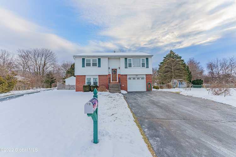 40 Dowling Rd Colonie, NY 12205 | MLS 202210810 Photo 1