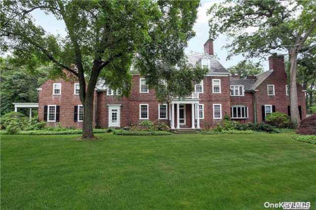 473 Woodbury Road Cold Spring Hrbr, NY 11724