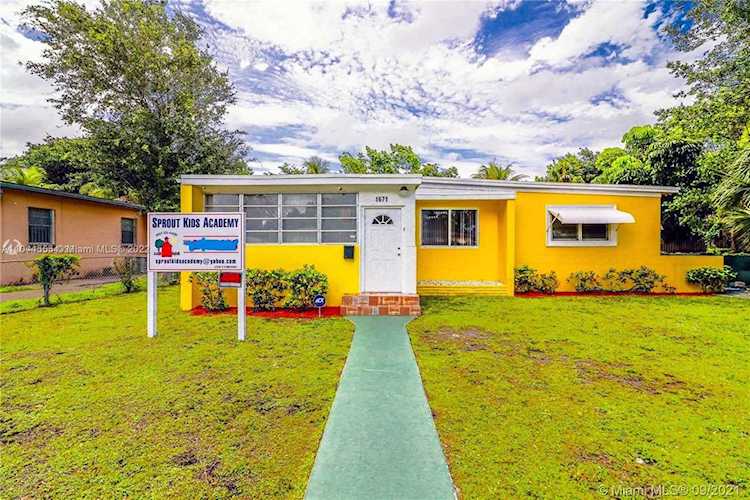 1671 NE 161st Street North Miami Beach, FL 33162