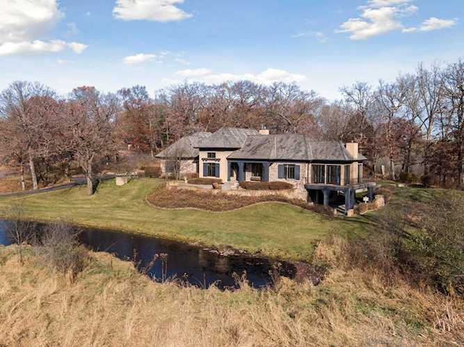 47 Nord Circle Road North Oaks, MN 55127