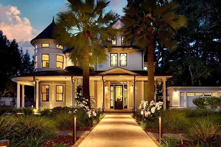 60 Michaels Way Atherton, CA 94027
