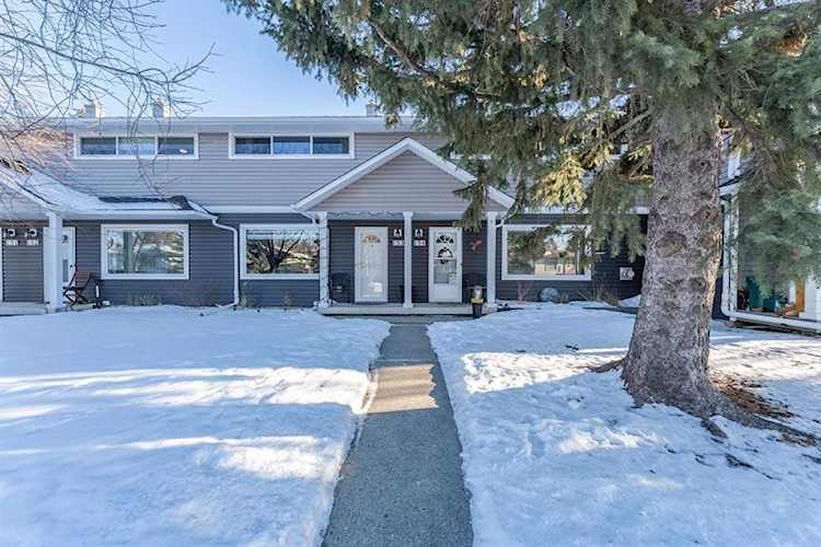 154 Regal Park NE Calgary, AB t2e 0s6