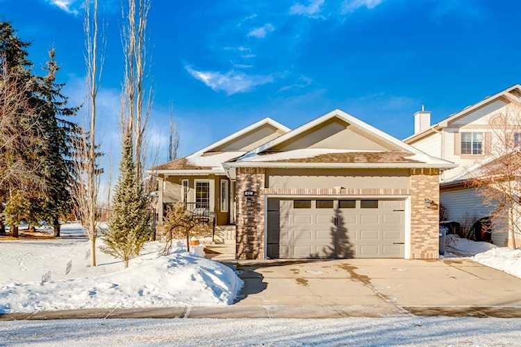 42 Rocky Ridge Dr NW Calgary, AB T3G 4E3