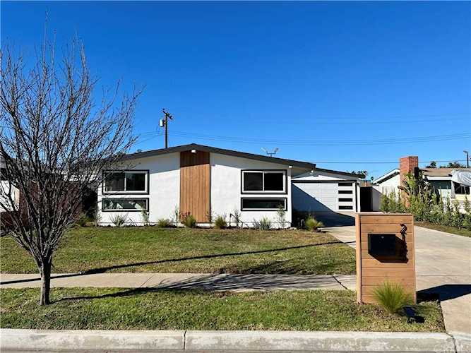2135 Parsons St Costa Mesa, CA 92627 | MLS TR22013281 Photo 1