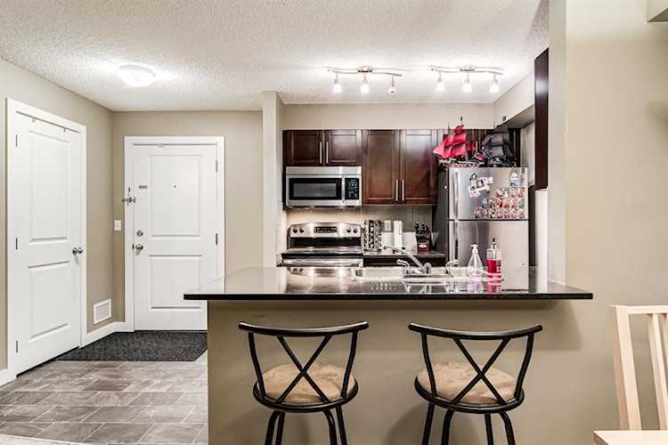1317 27 St SE #1403 Calgary, AB T2A 4Y5